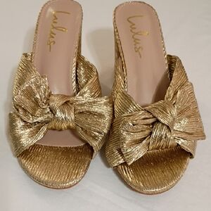 Lulu's Dorothea Gold Knotted Chunky Sandals